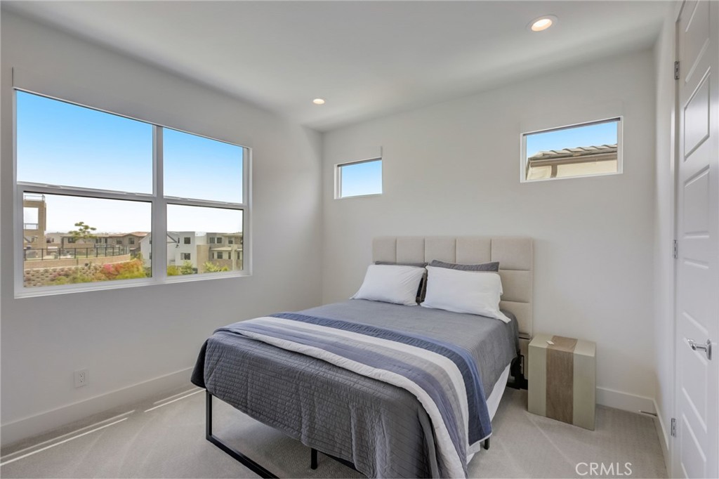 26268 Paseo Horizonte