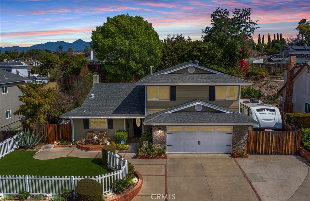 25118 De Salle Street