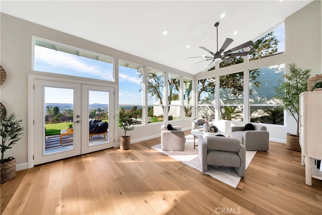 24471 Los Serranos Drive