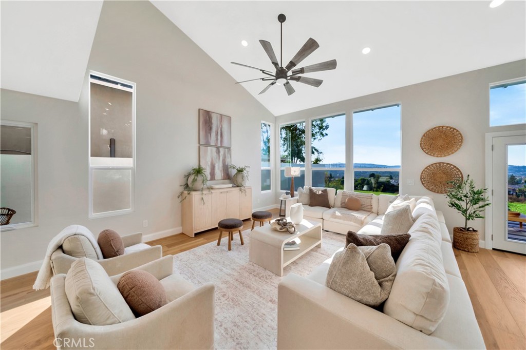 24471 Los Serranos Drive