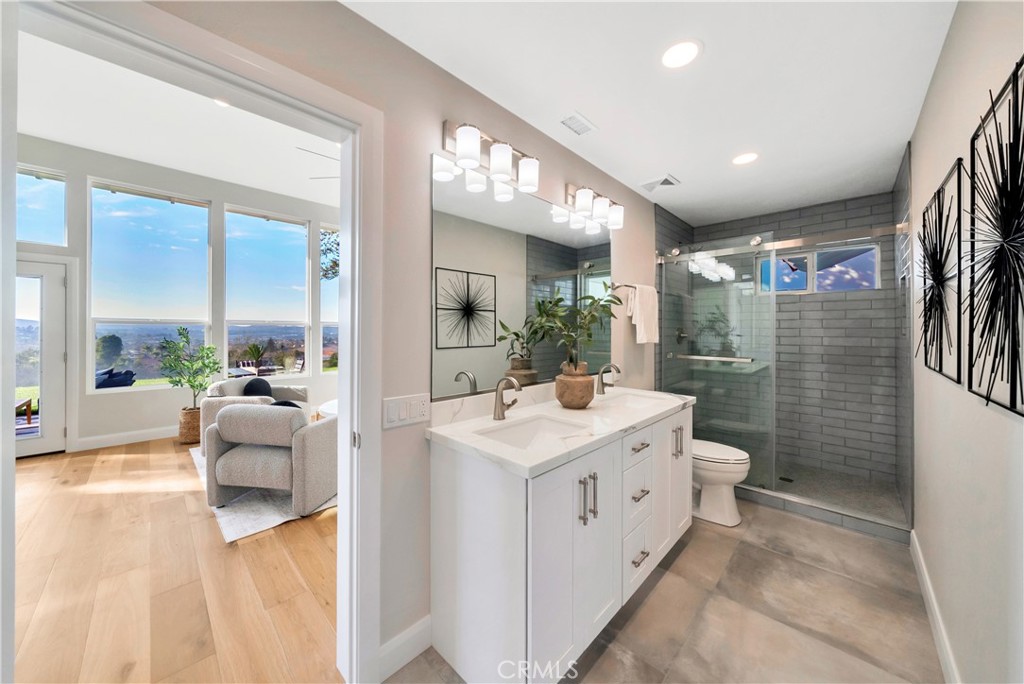 24471 Los Serranos Drive