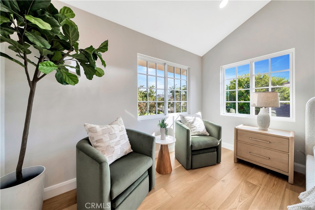 24471 Los Serranos Drive