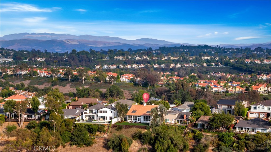 24471 Los Serranos Drive