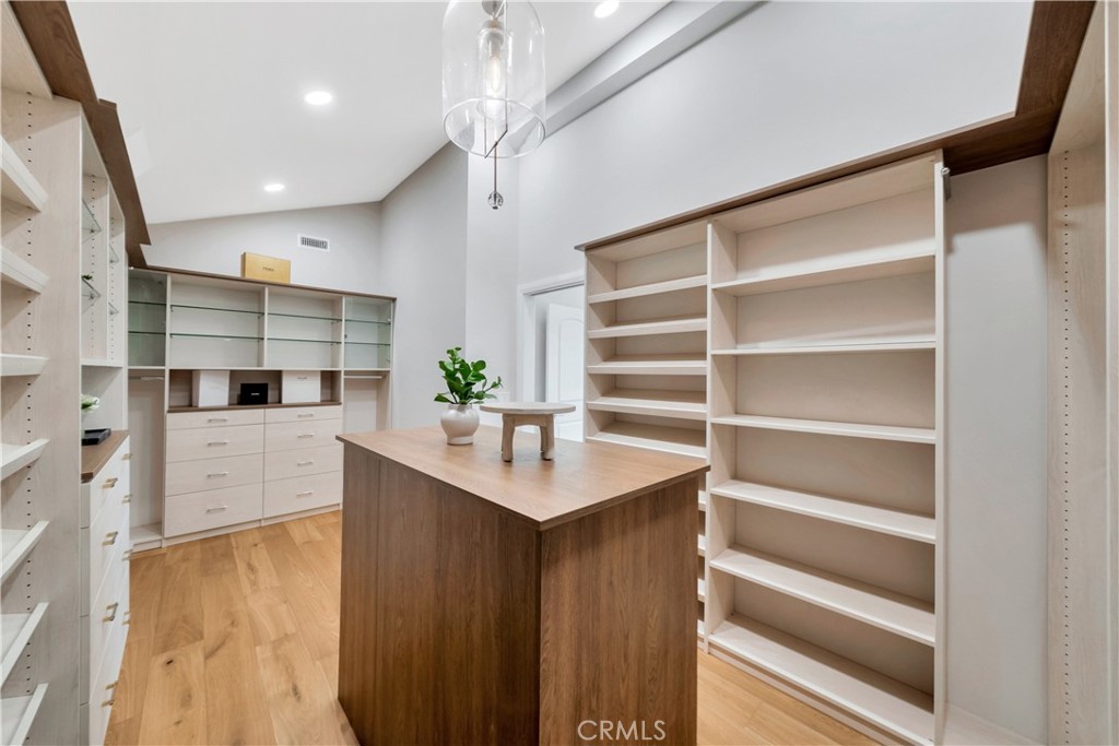 24471 Los Serranos Drive