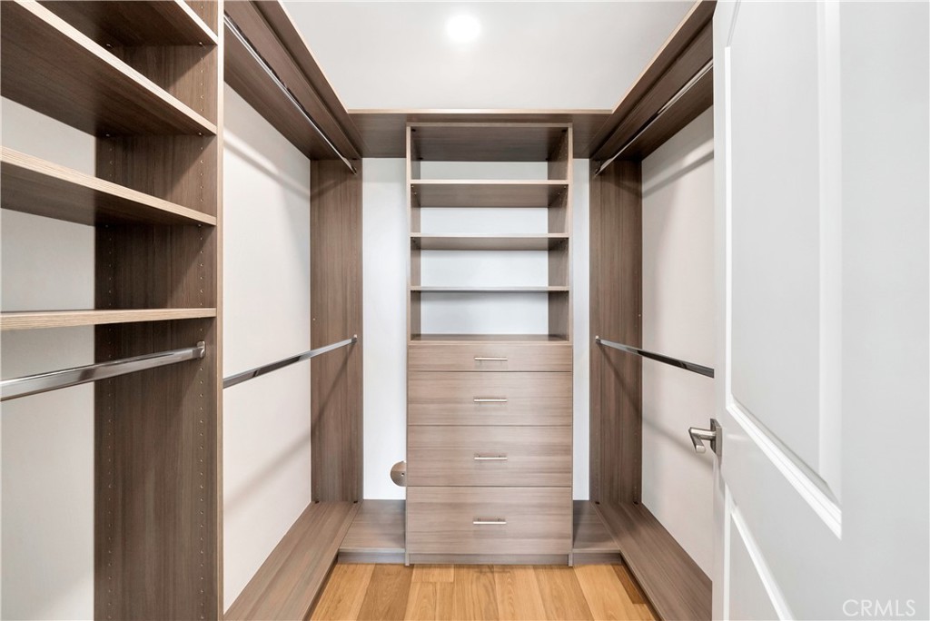 24471 Los Serranos Drive