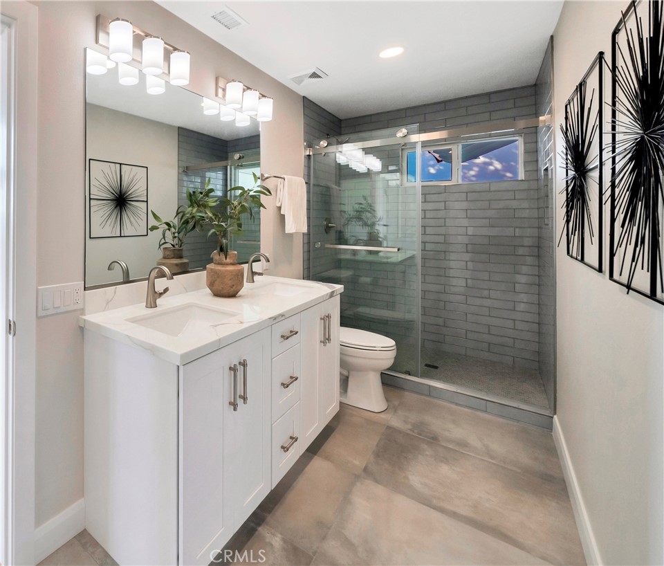 24471 Los Serranos Drive