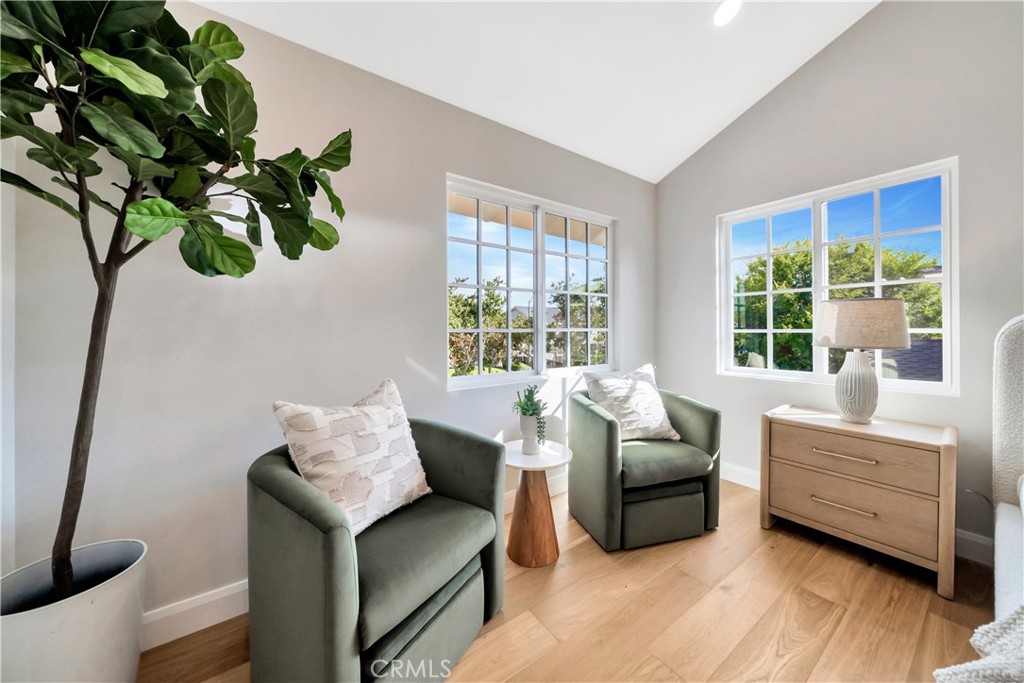 24471 Los Serranos Drive