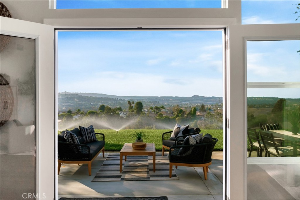 24471 Los Serranos Drive