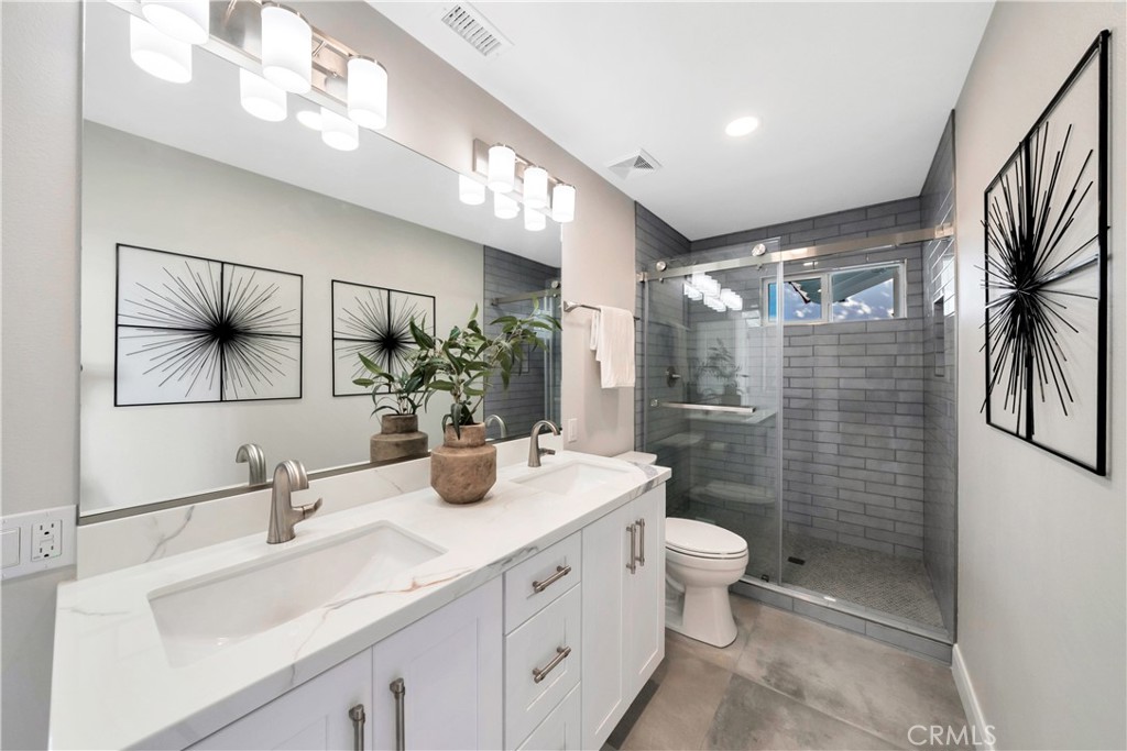 24471 Los Serranos Drive