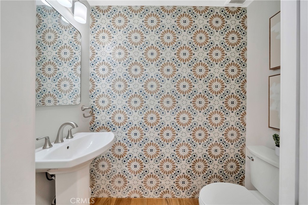 24471 Los Serranos Drive