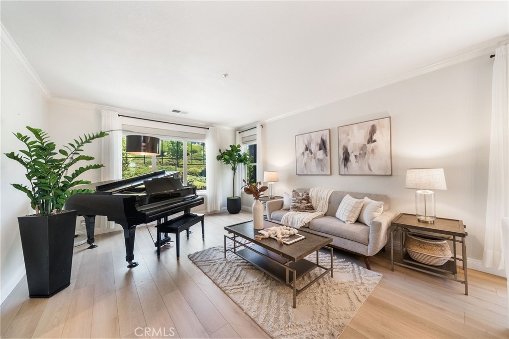 2536 Calle Jade