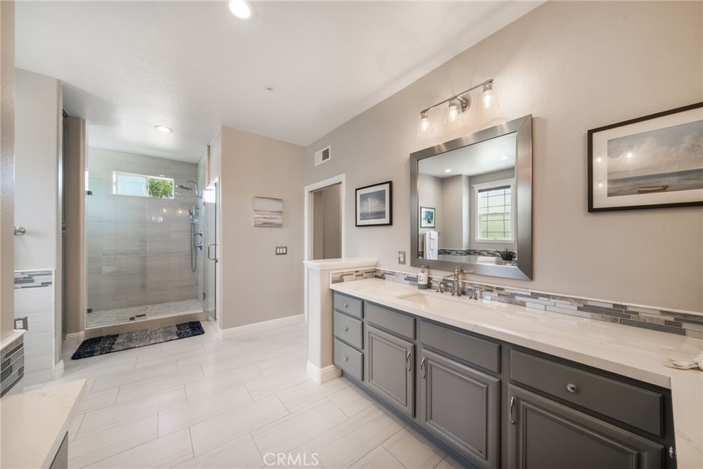 2536 Calle Jade