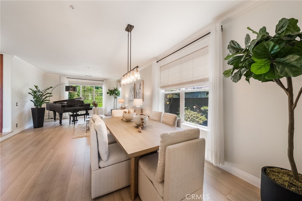 2536 Calle Jade