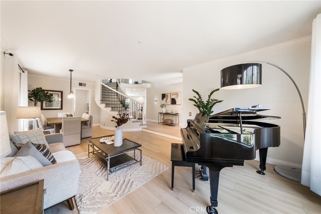 2536 Calle Jade