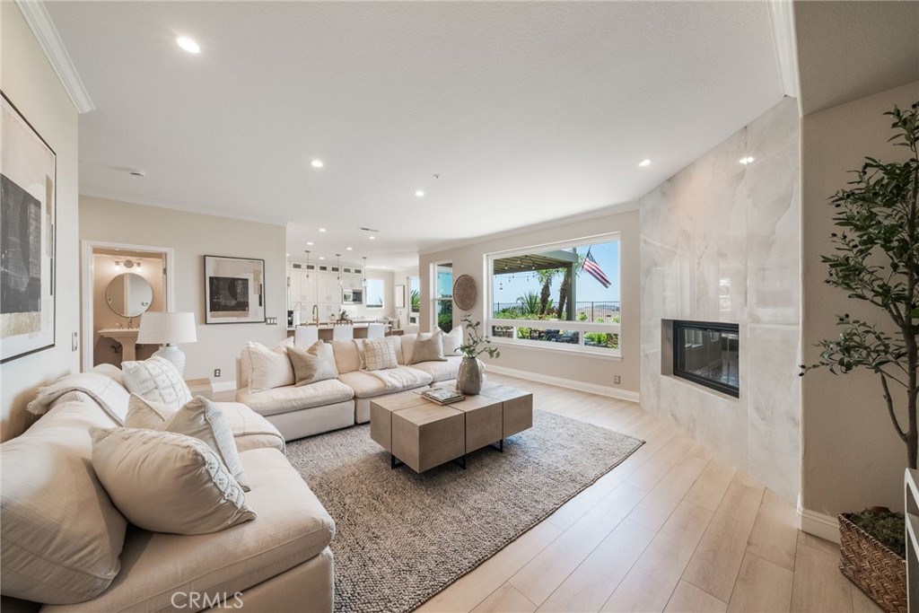 2536 Calle Jade