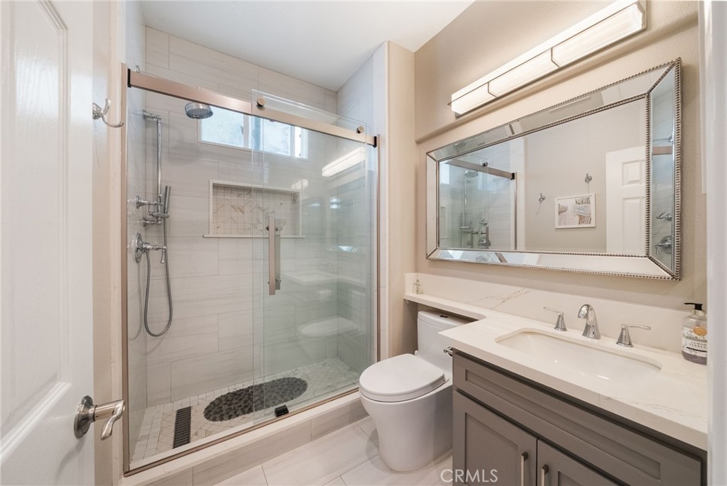 2536 Calle Jade