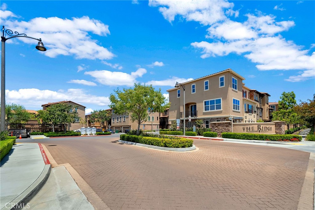 32 Aliso Ridge