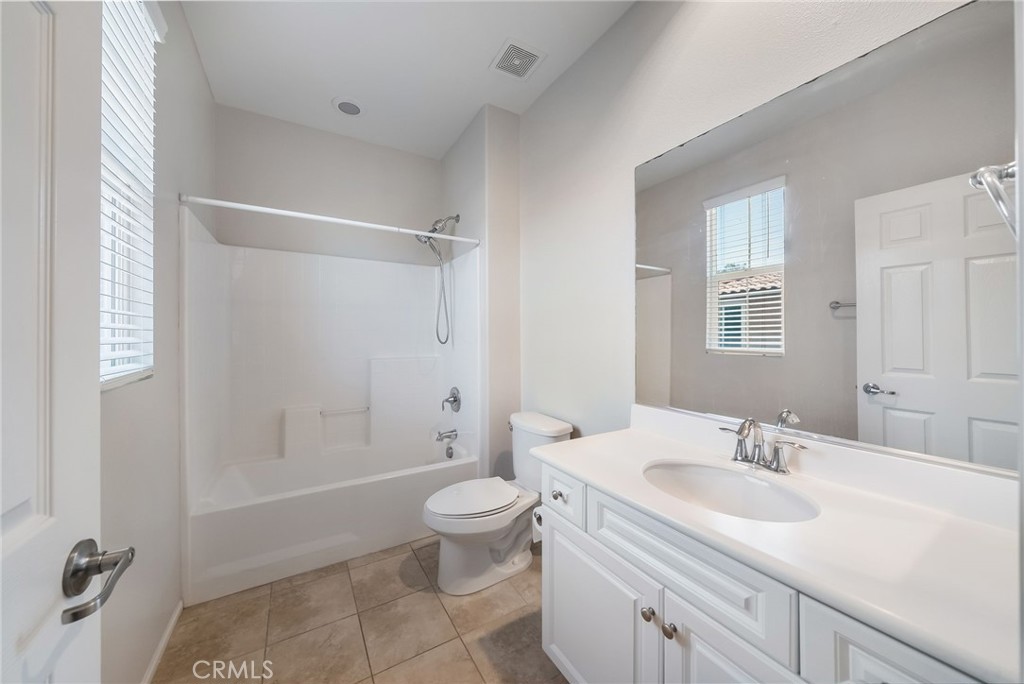 32 Aliso Ridge