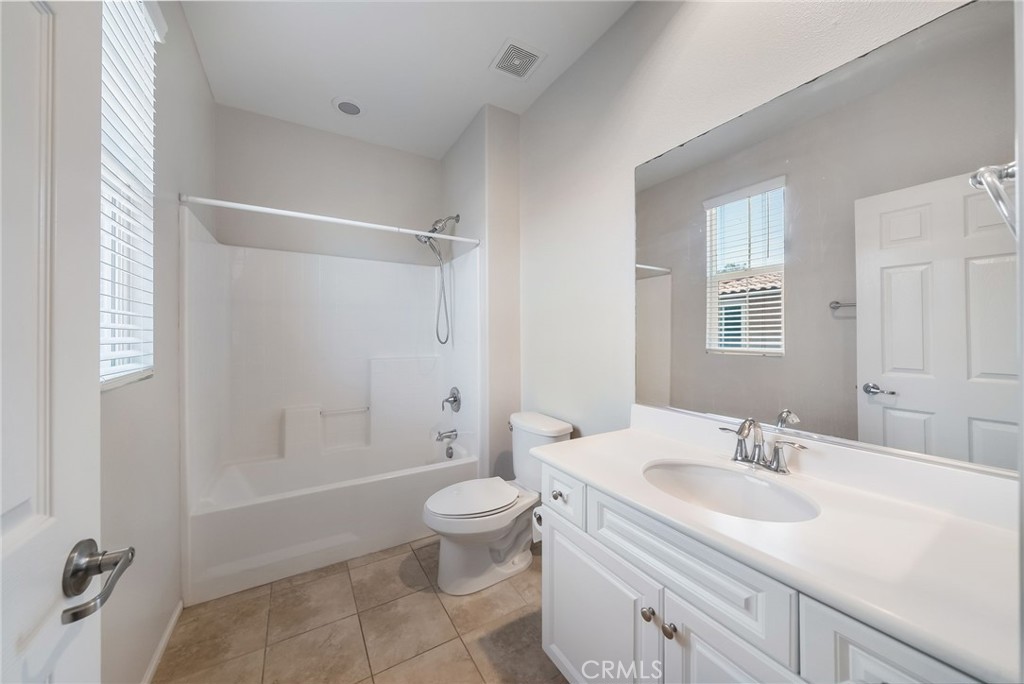 32 Aliso Ridge