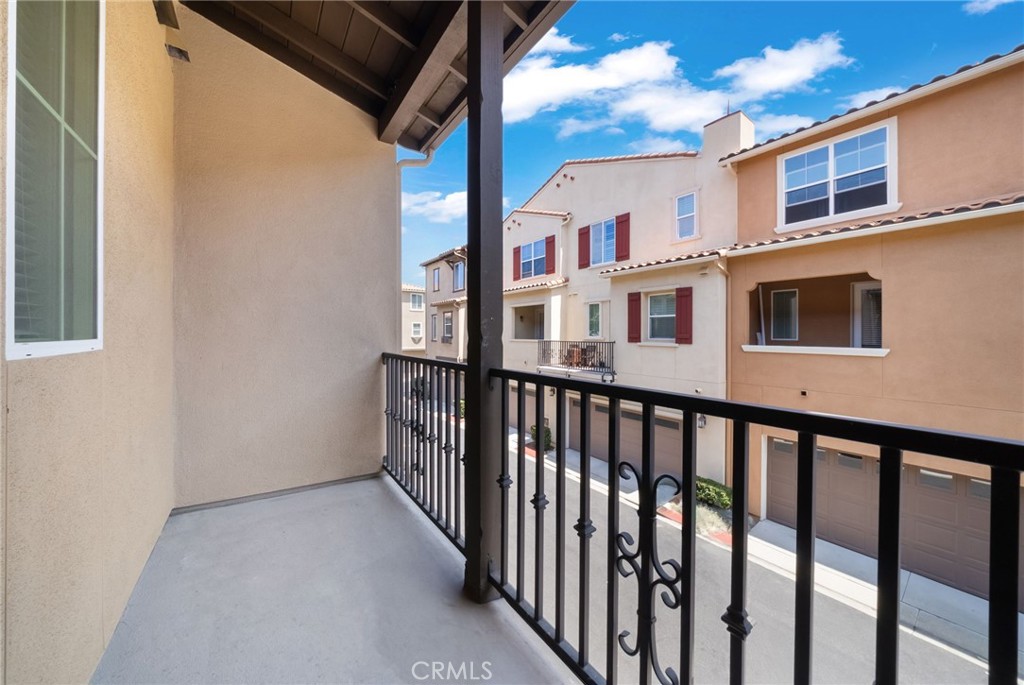 32 Aliso Ridge