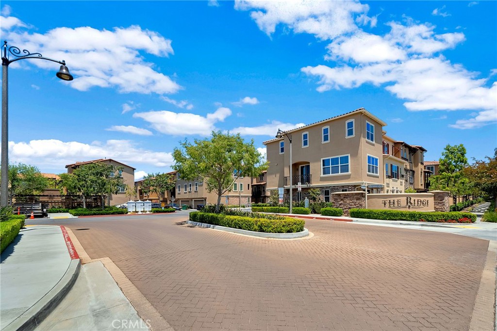32 Aliso Ridge