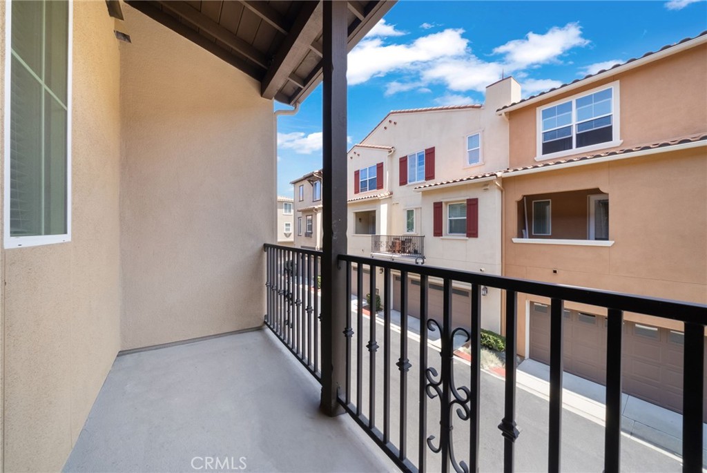 32 Aliso Ridge