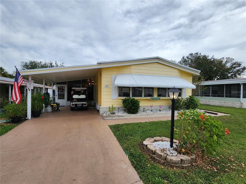 217 GREEN MEADOW DR