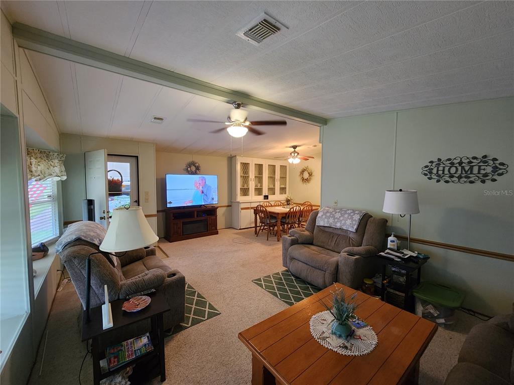 217 GREEN MEADOW DR
