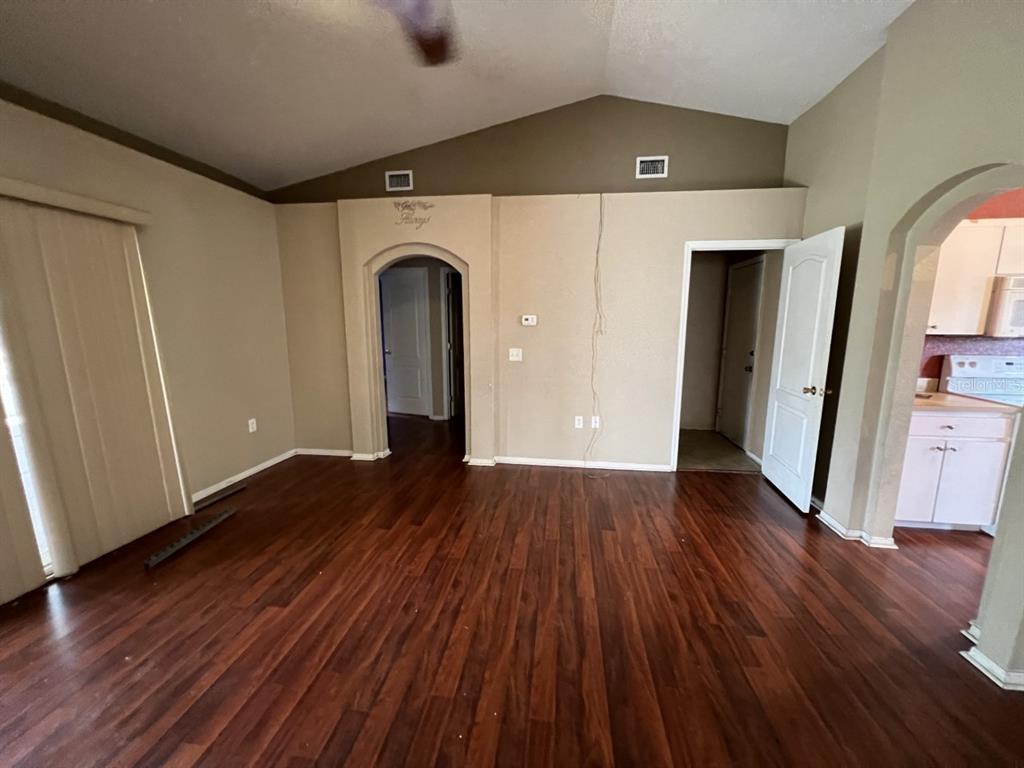 6065 HILLSIDE HEIGHTS DR