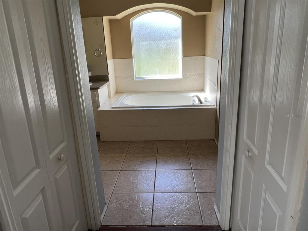 6065 HILLSIDE HEIGHTS DR