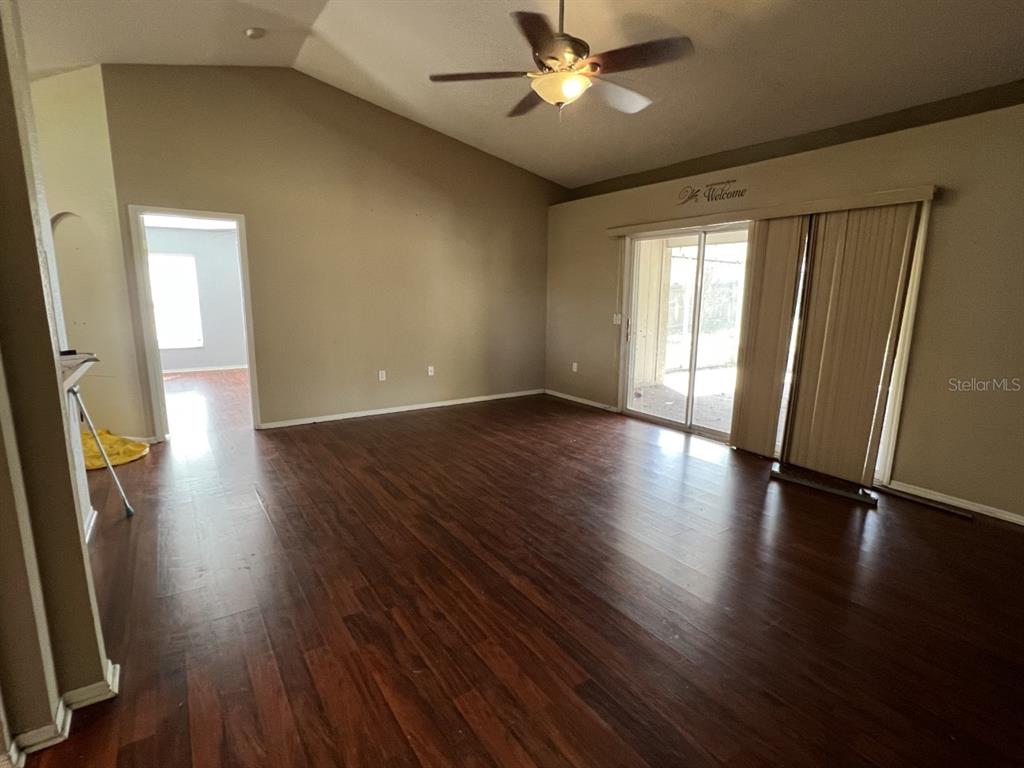 6065 HILLSIDE HEIGHTS DR