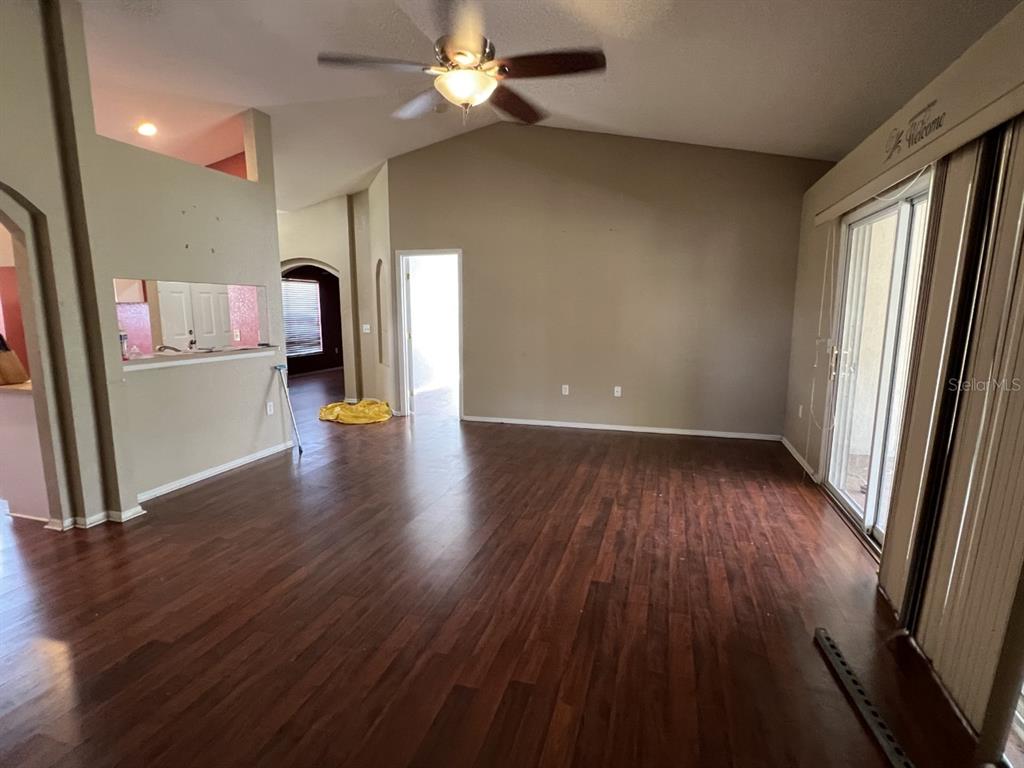 6065 HILLSIDE HEIGHTS DR