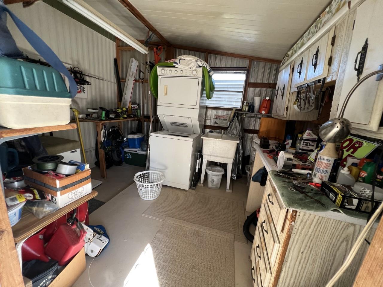 9072 LAKE POINT BLVD