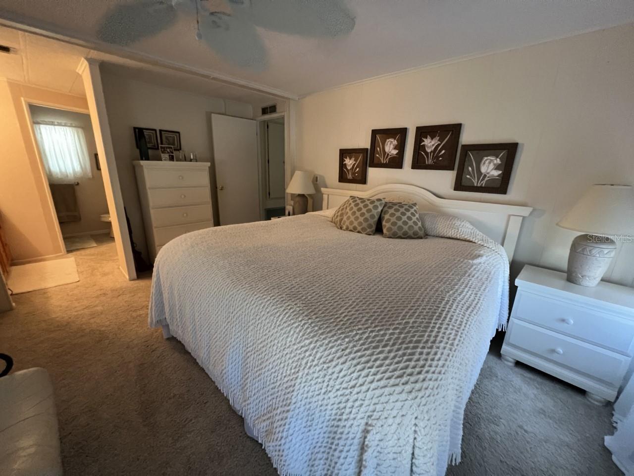 9072 LAKE POINT BLVD