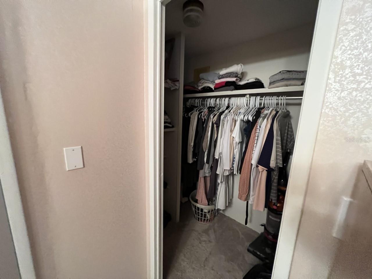 9072 LAKE POINT BLVD