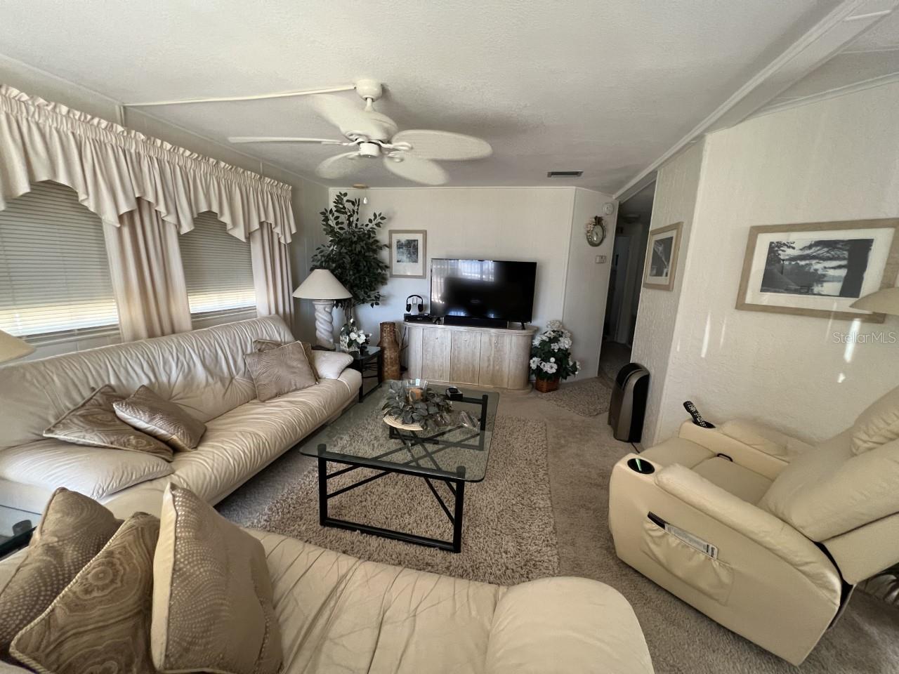 9072 LAKE POINT BLVD