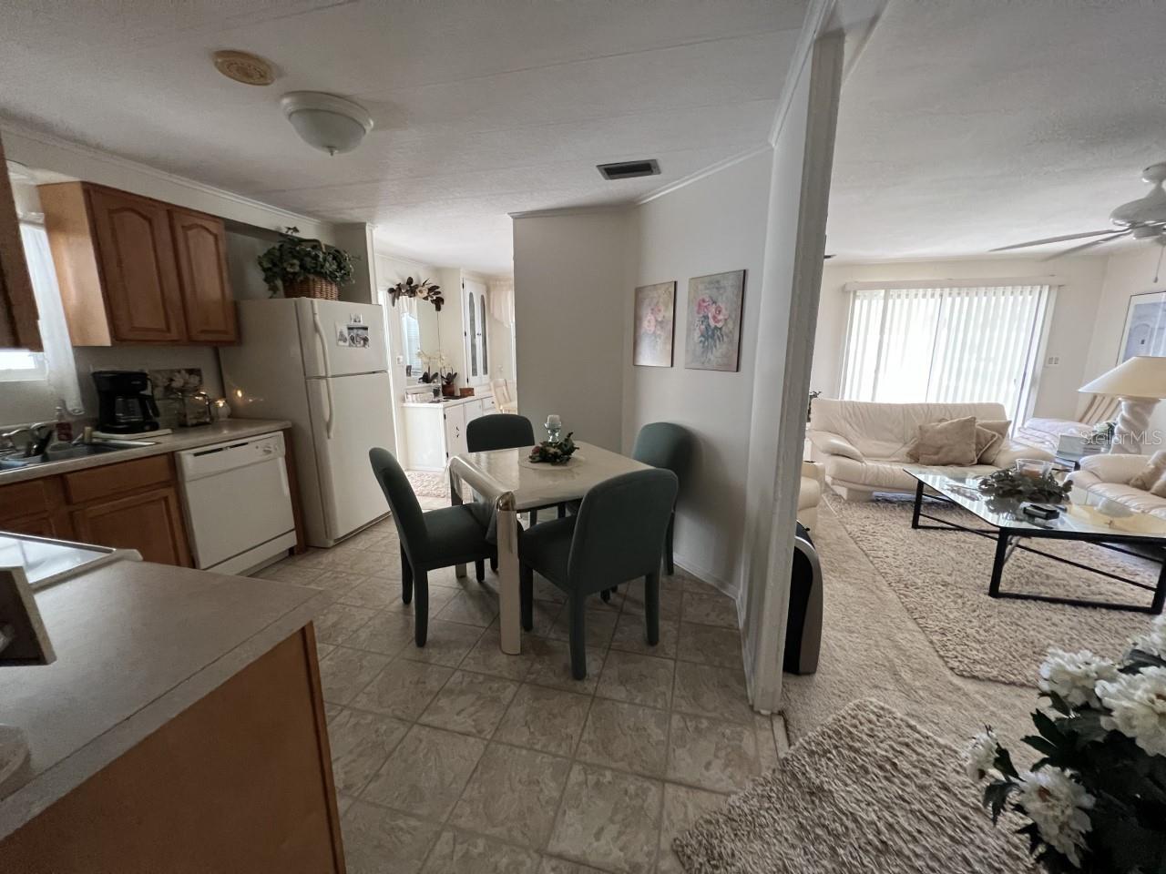 9072 LAKE POINT BLVD