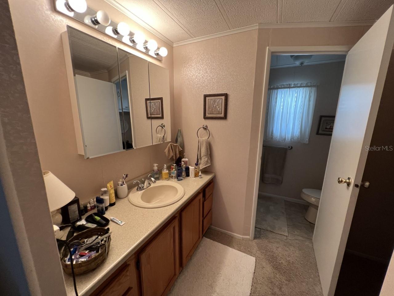 9072 LAKE POINT BLVD