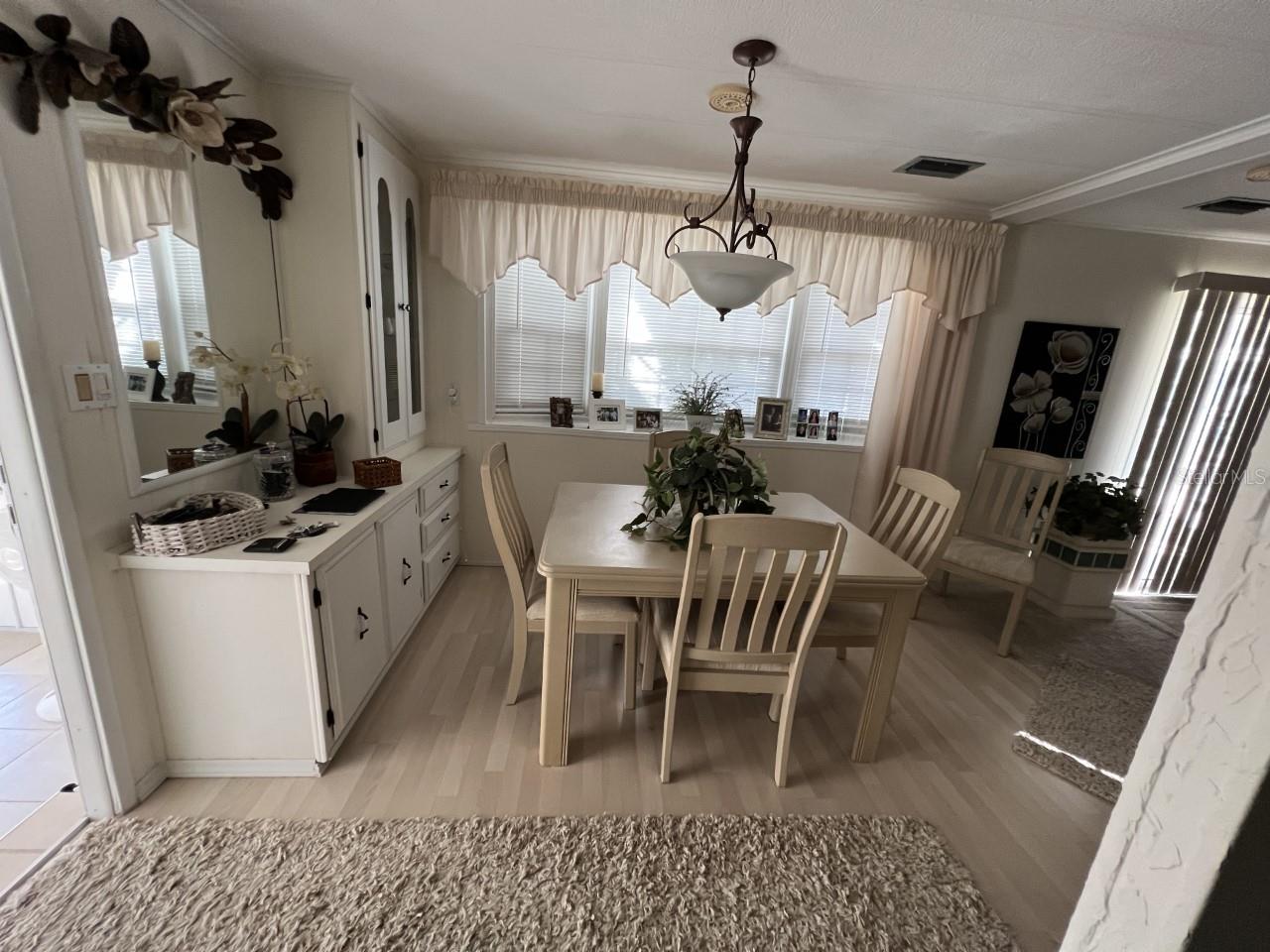 9072 LAKE POINT BLVD