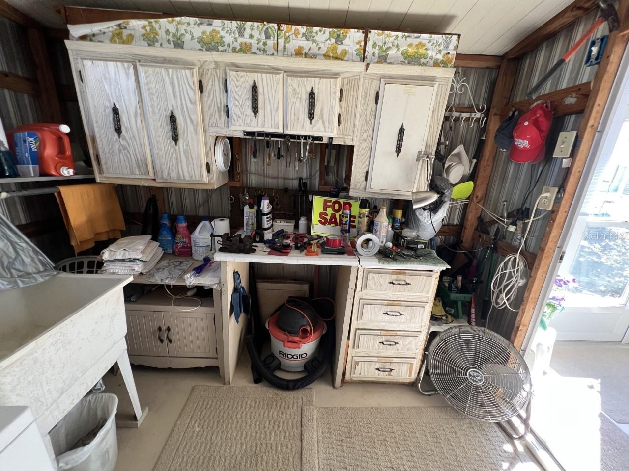 9072 LAKE POINT BLVD