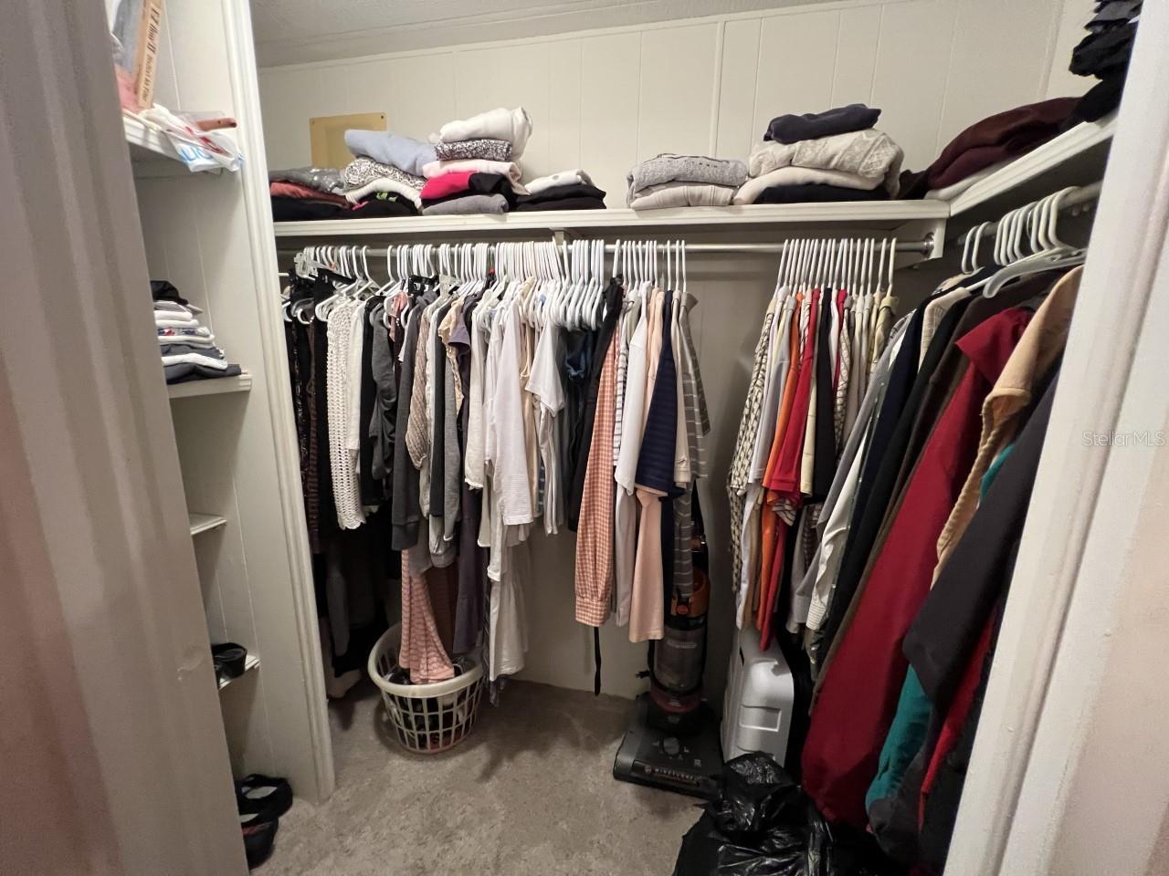 9072 LAKE POINT BLVD