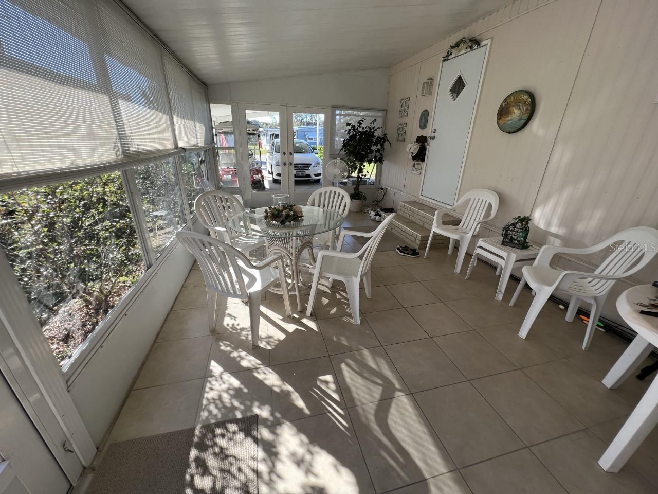 9072 LAKE POINT BLVD