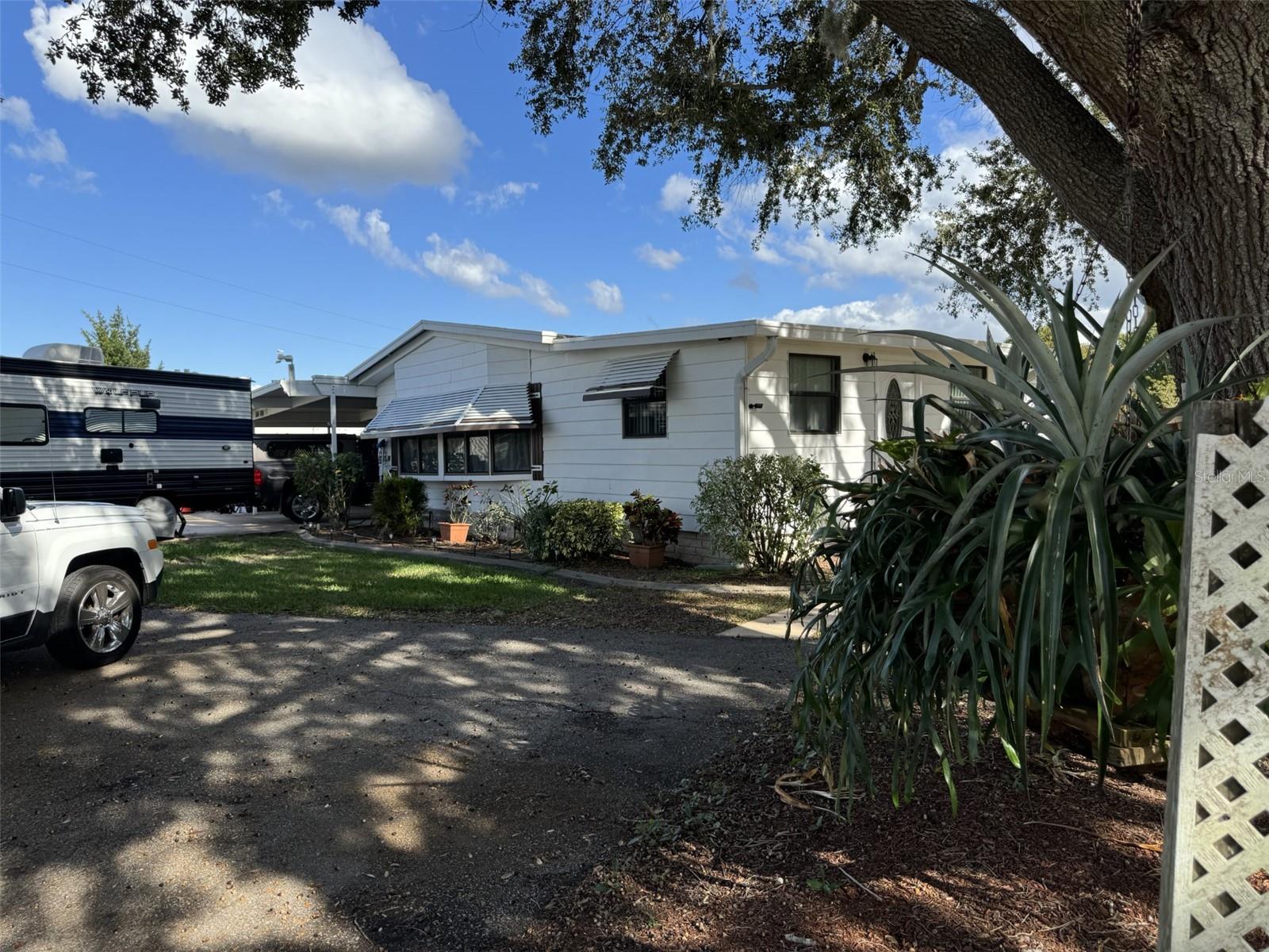 9000 LAKE POINT BLVD