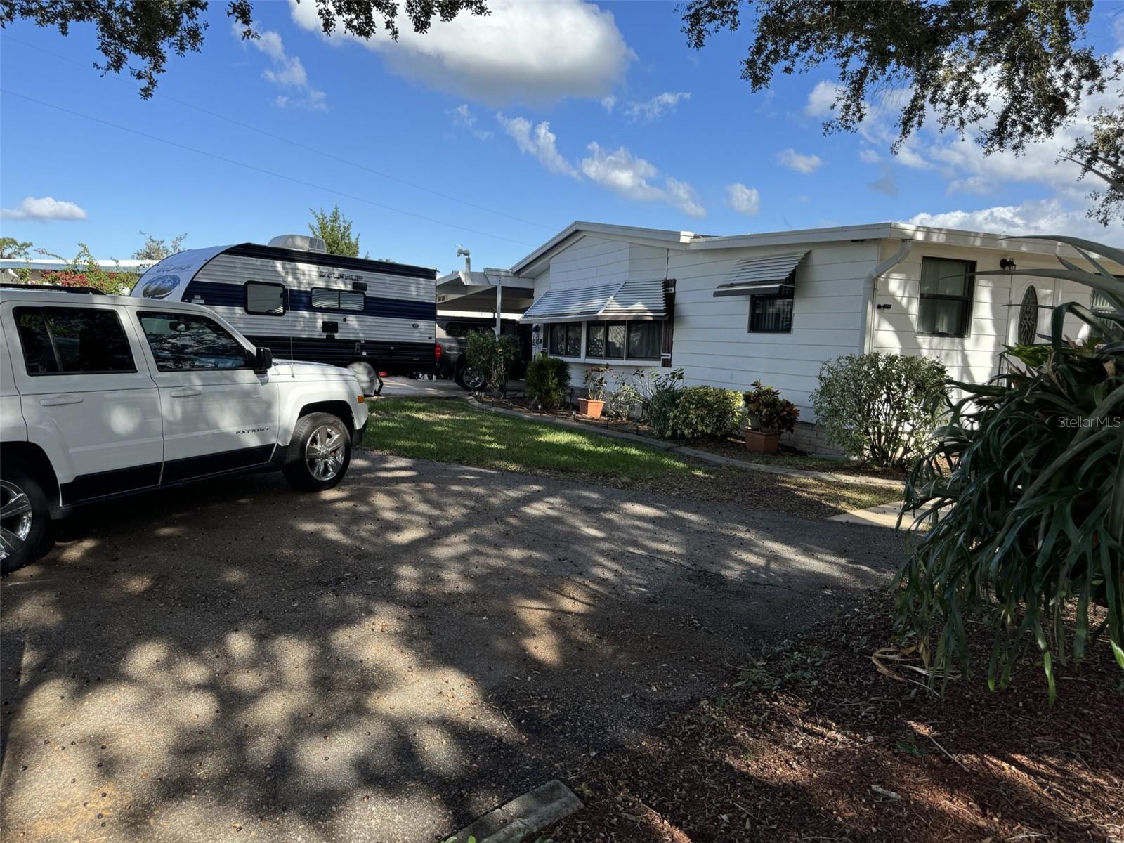 9000 LAKE POINT BLVD