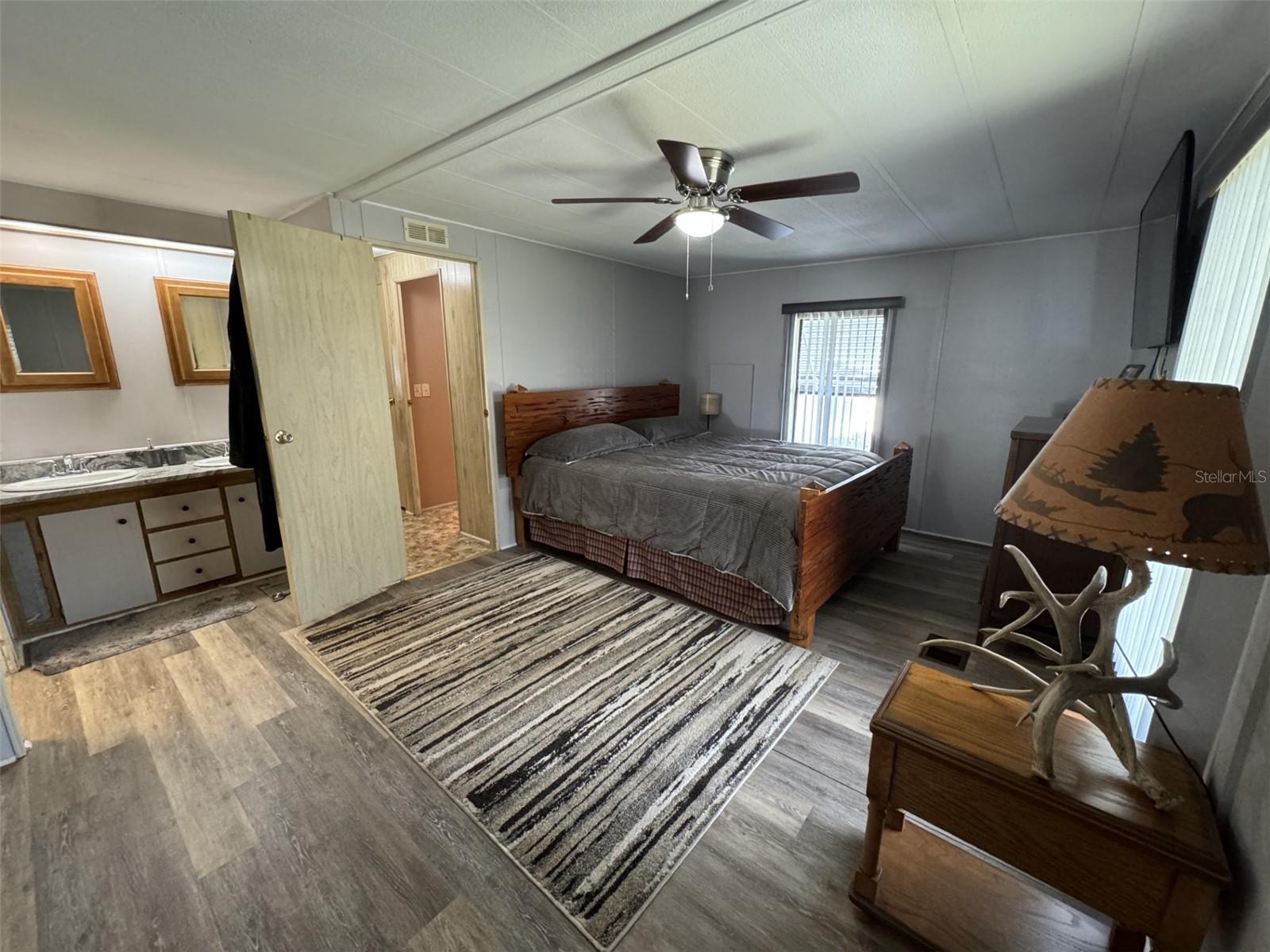 9000 LAKE POINT BLVD