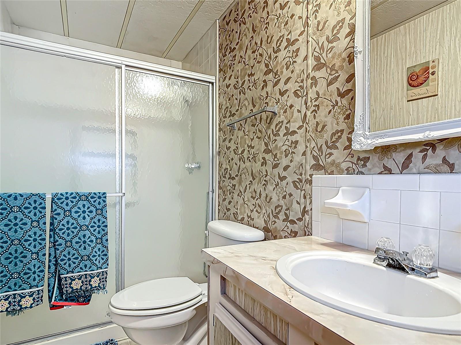 161 CANDLEWOOD DR