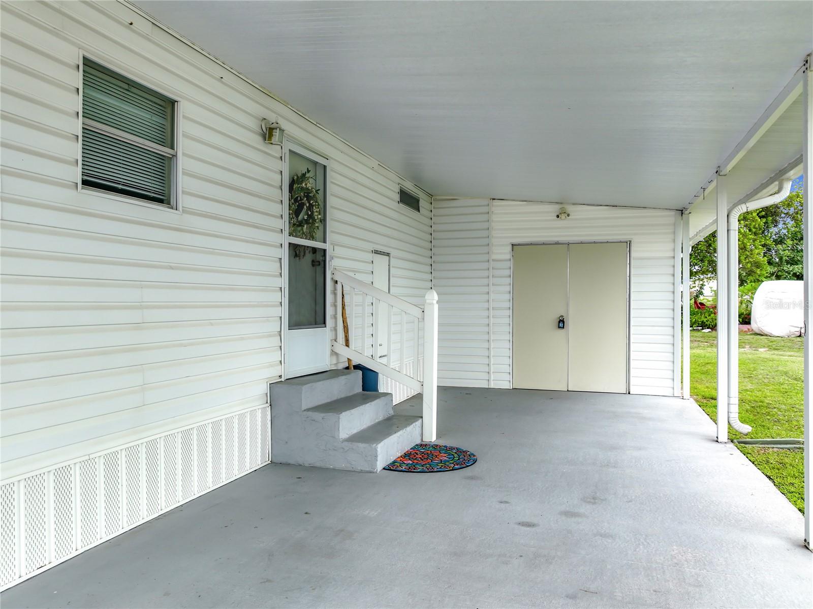 161 CANDLEWOOD DR