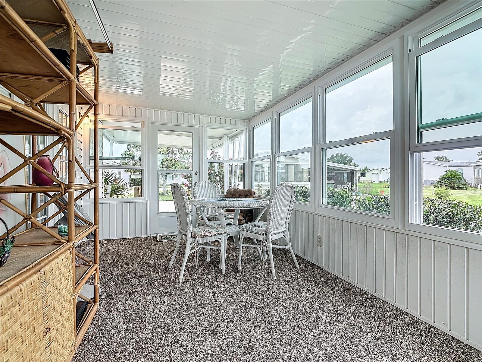 161 CANDLEWOOD DR