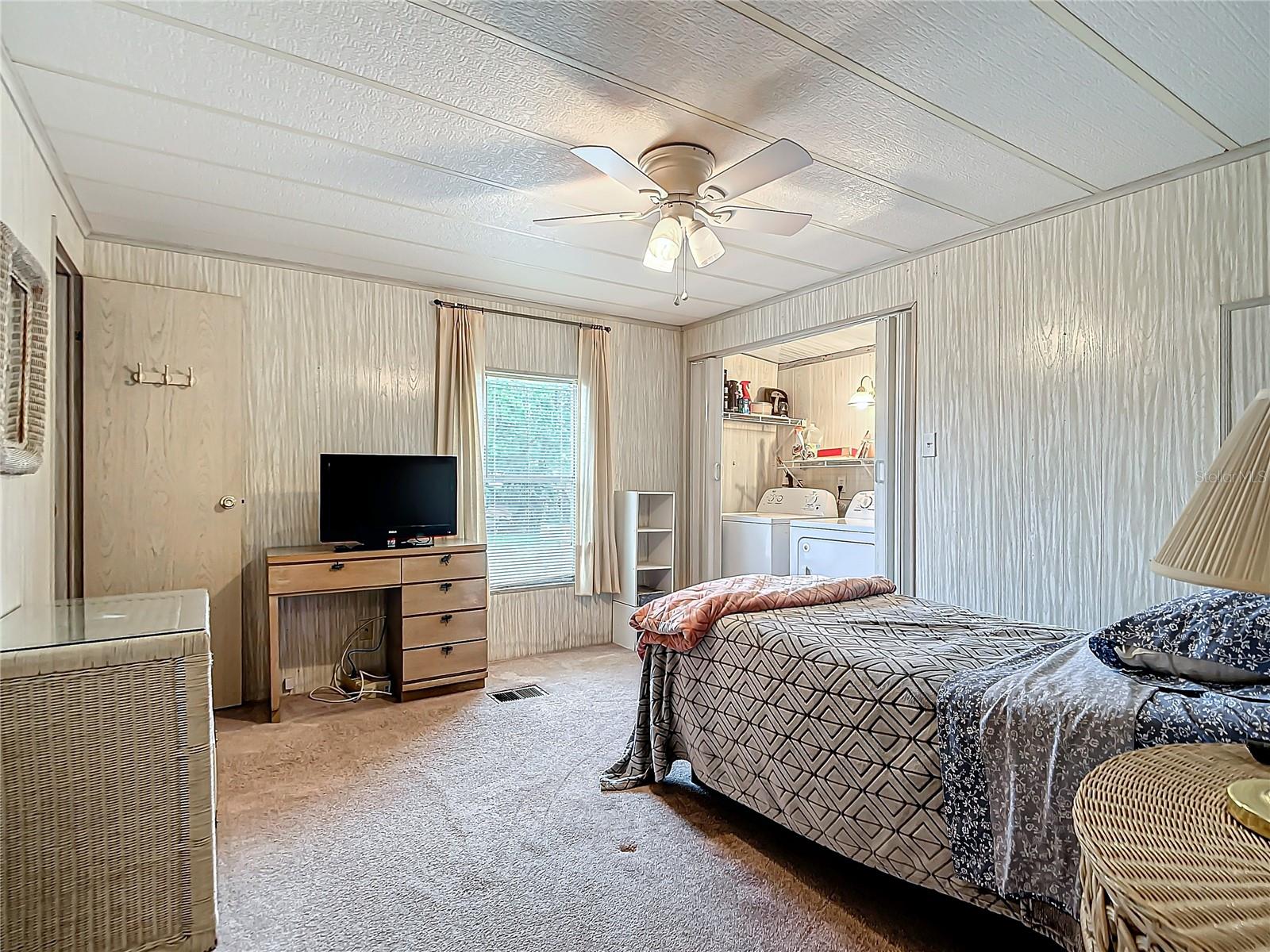 161 CANDLEWOOD DR