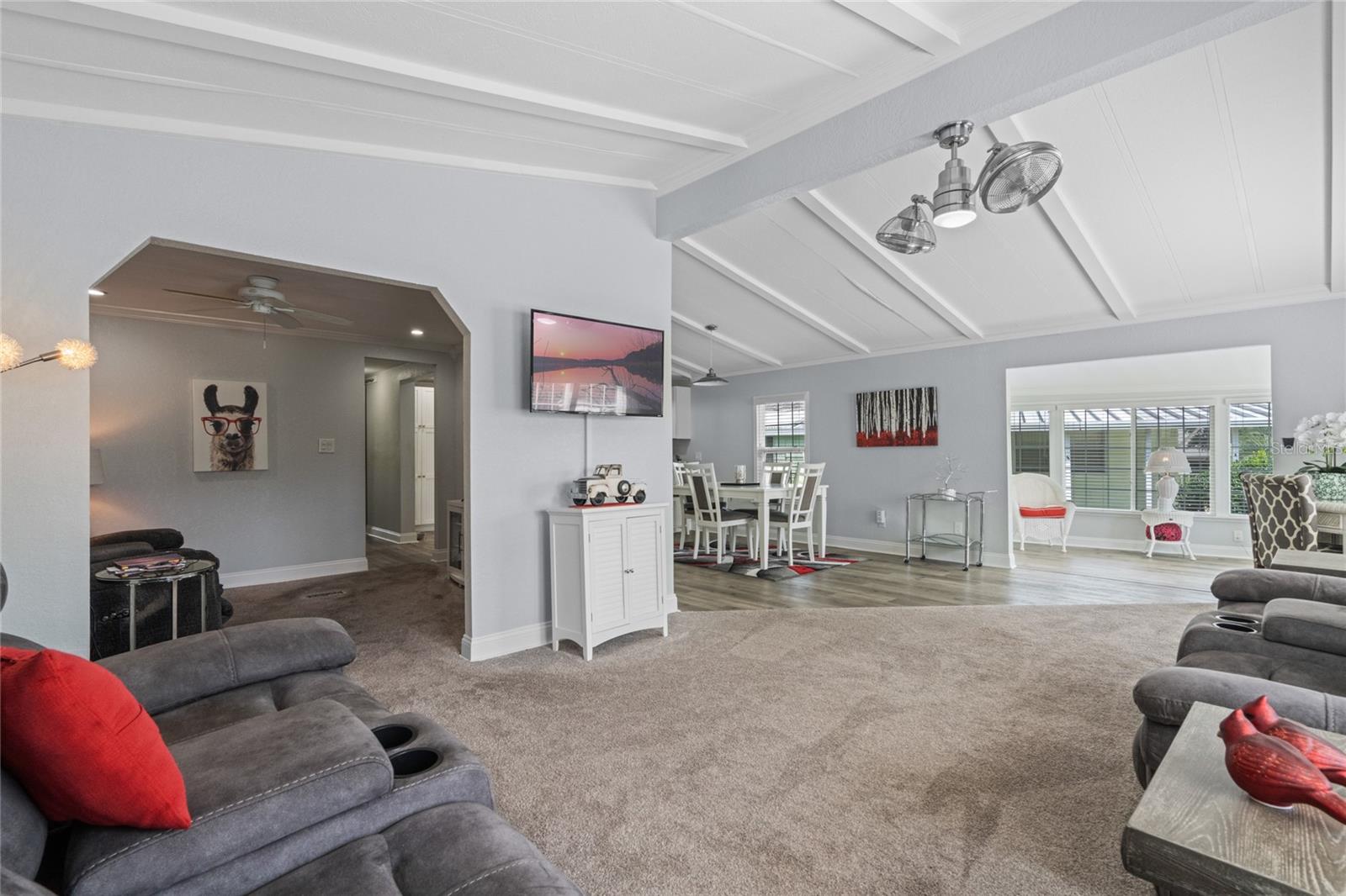 6031 GRAND OAKS DR SE